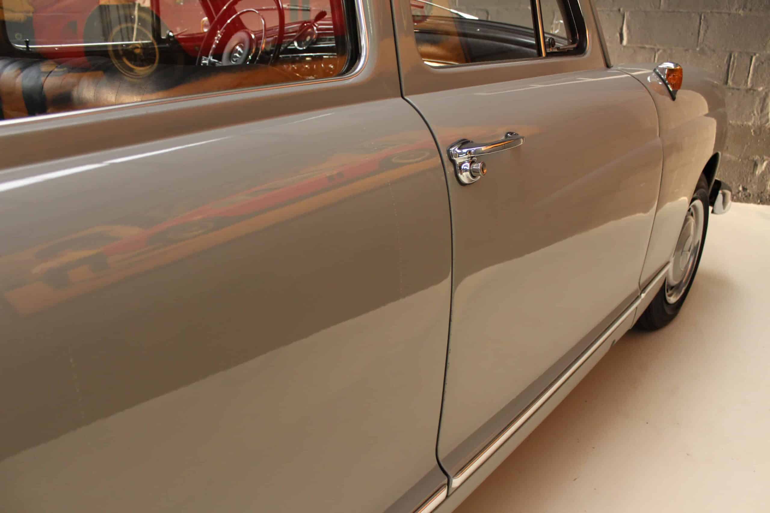 1961_mercedes_180_c_quotpontonquot_quot_sold_in_belgium_quot-img_2903