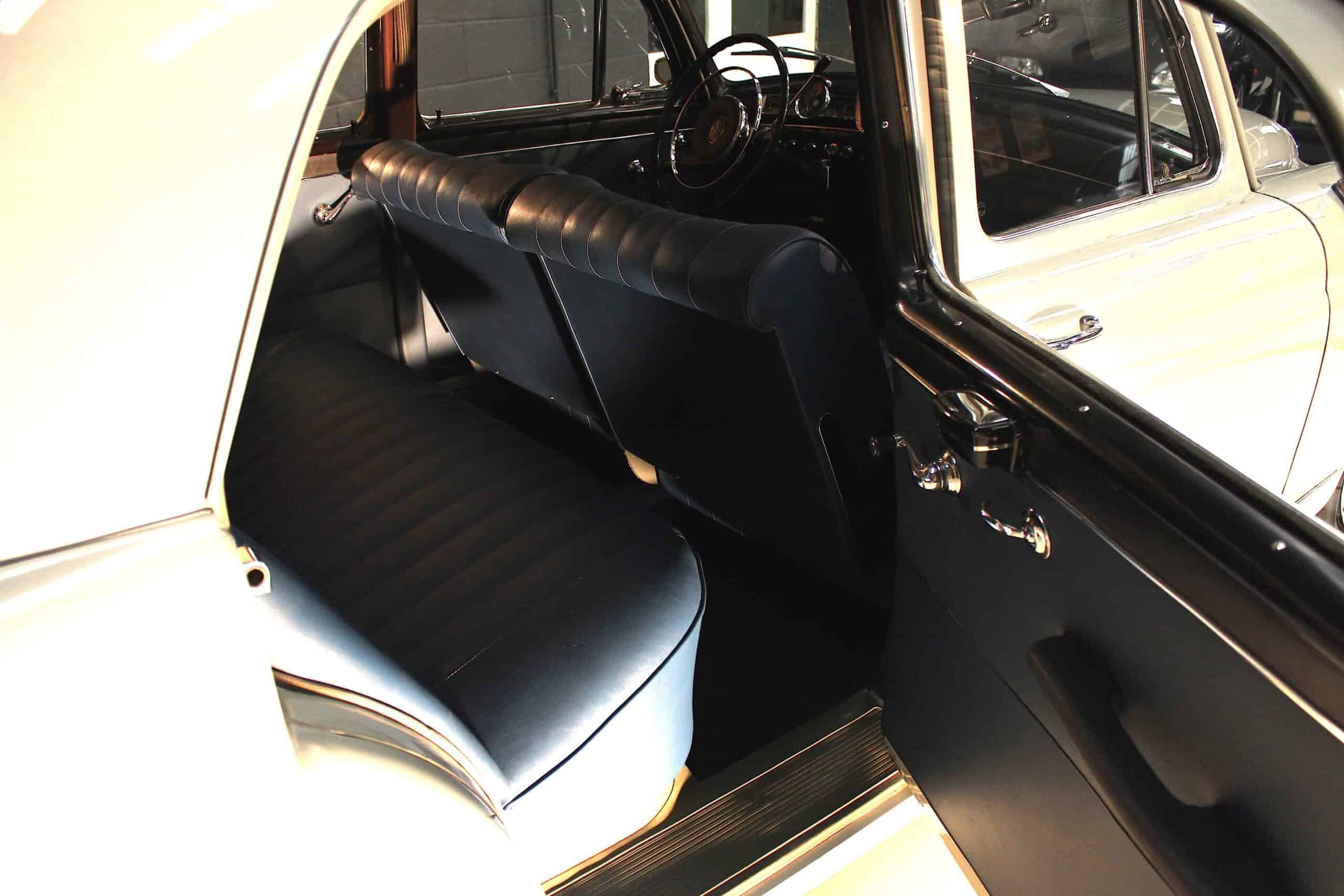 1961_mercedes_180_c_quotpontonquot_quot_sold_in_belgium_quot-img_2950
