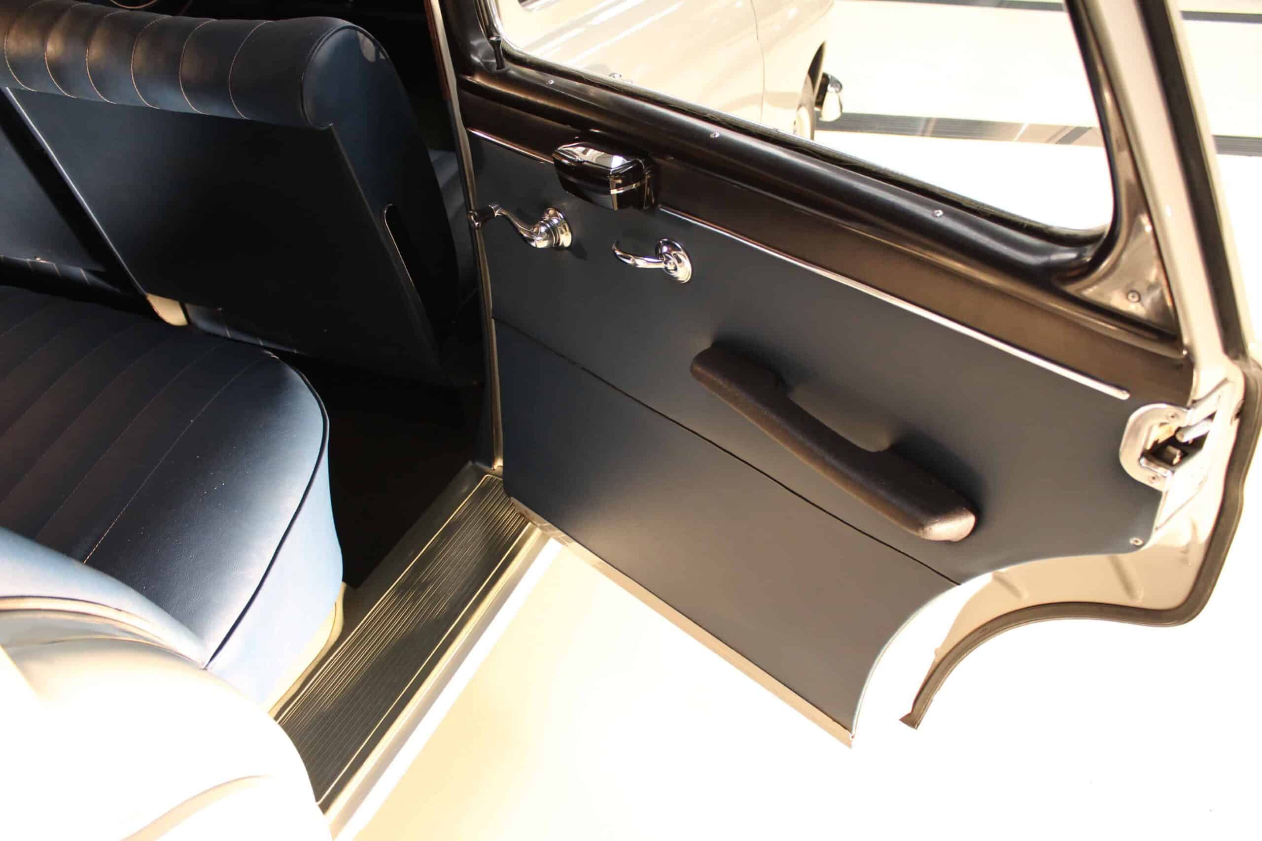 1961_mercedes_180_c_quotpontonquot_quot_sold_in_belgium_quot-img_2954